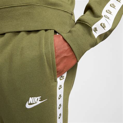 nike trainingsanzug herren oliv|Olive Nike Trainingsanzüge & Jogginganzüge online .